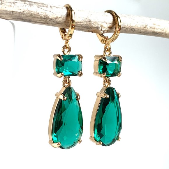 Emerald Glass double drop prong set stone Earrings ~NWT - Picture 8 of 14